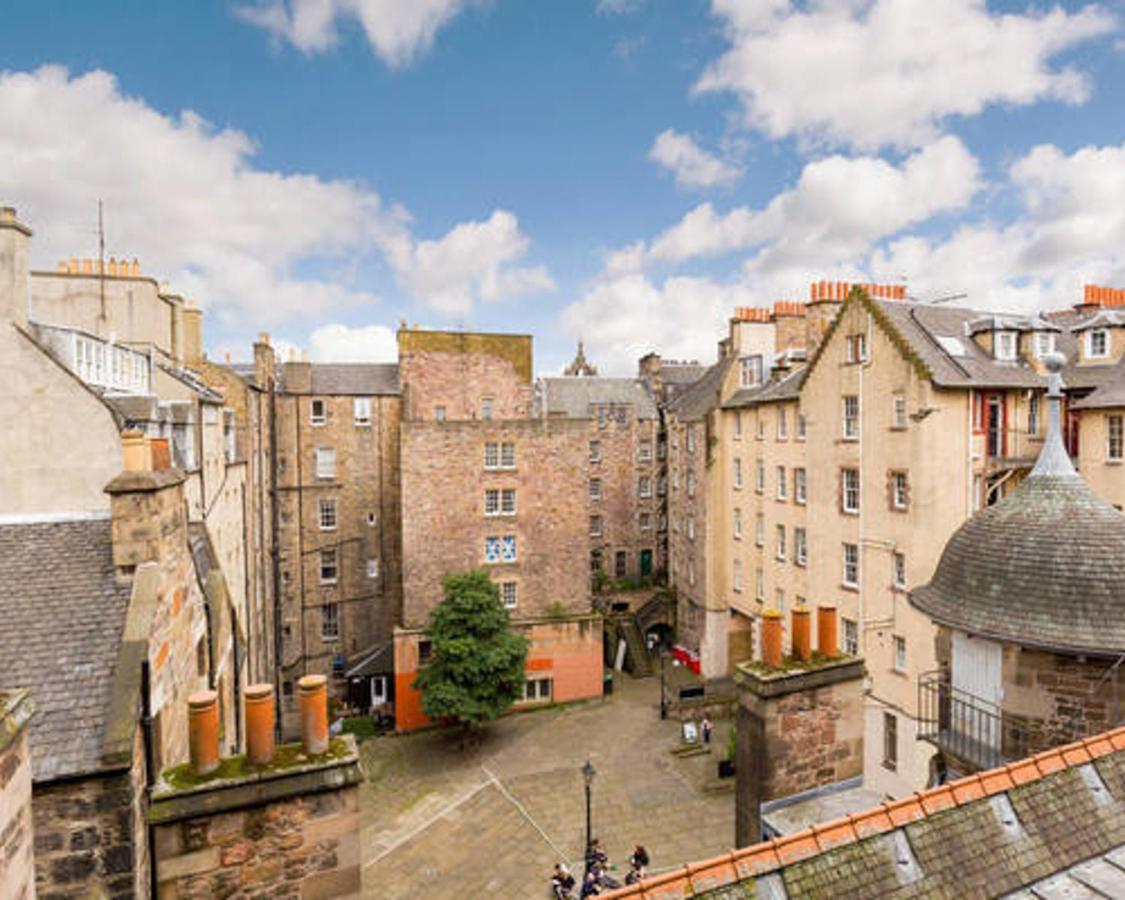 Modern Studio Next To Edinburgh Castle Lägenhet Exteriör bild